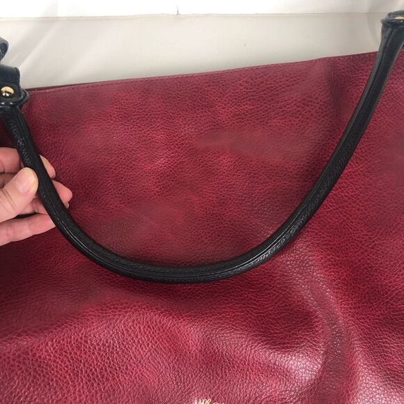 ESPE Red Black Textured Vegan Leather Tote Bag - Picture 2 of 8